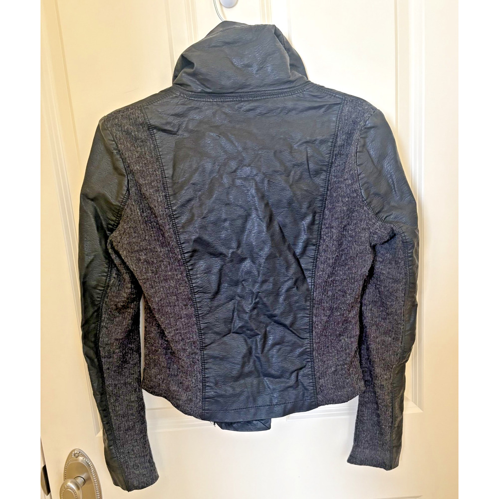 Miss Me Jacket Women Small Black Faux Fur Vegan Leather Crop Vintage Y2K Moto - Picture 4 of 5